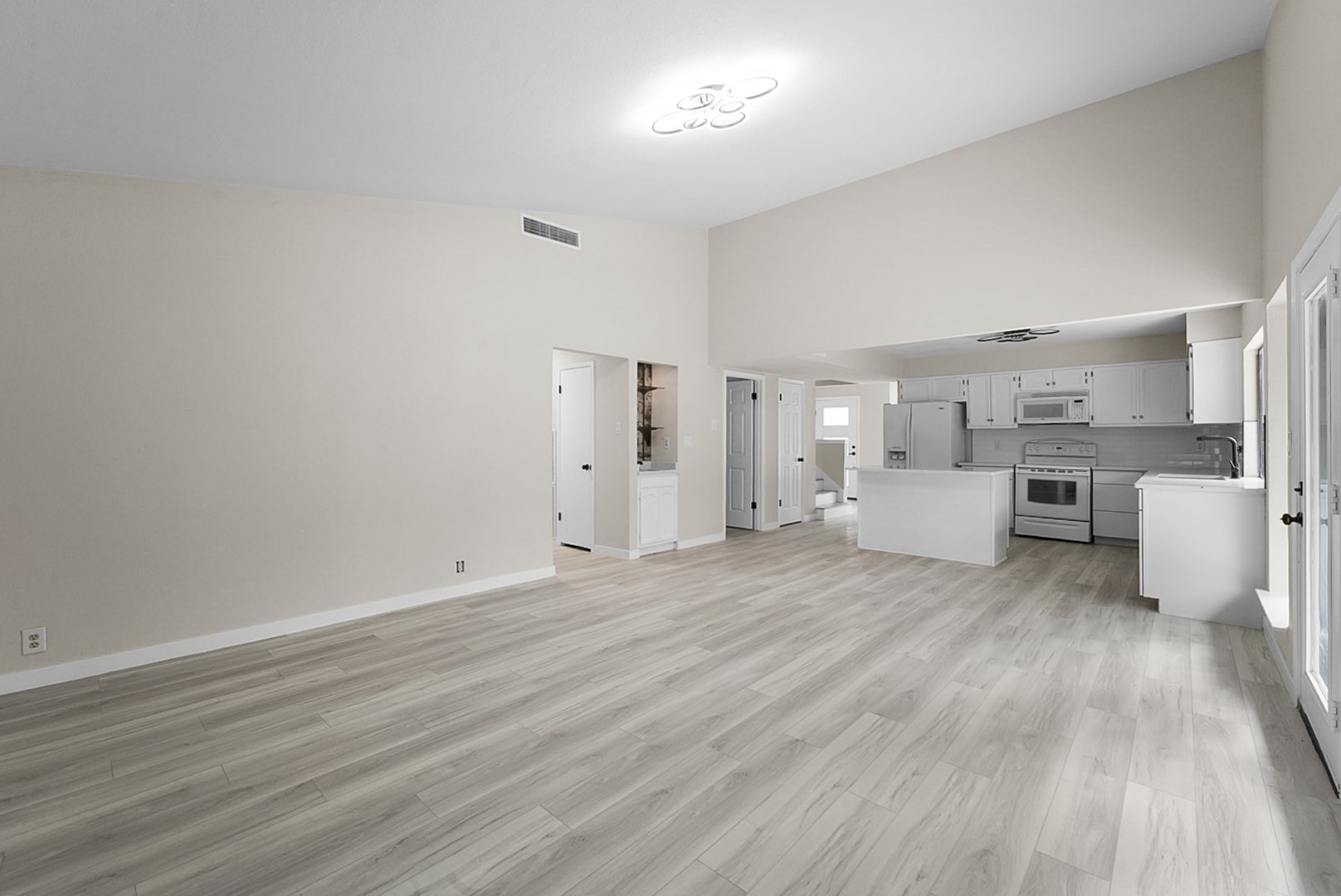 2723 Colonial Drive Carrollton TX 75007
