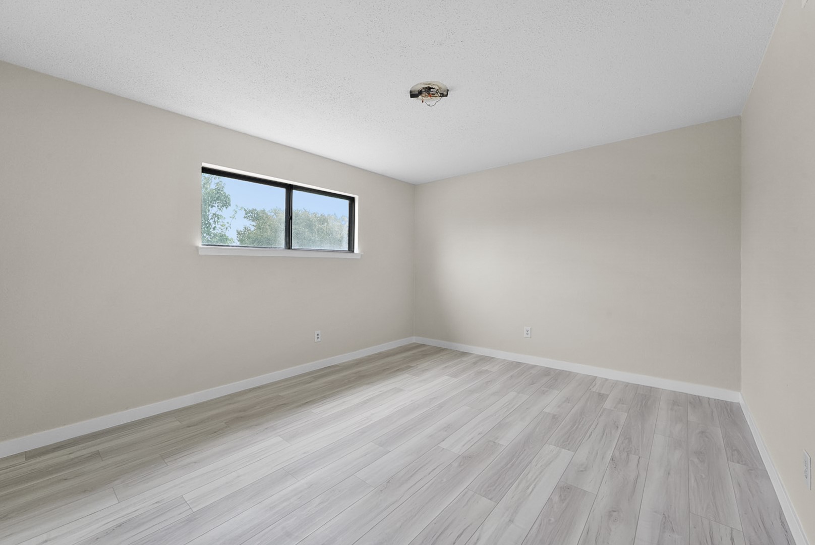 2723 Colonial Drive Carrollton TX 75007