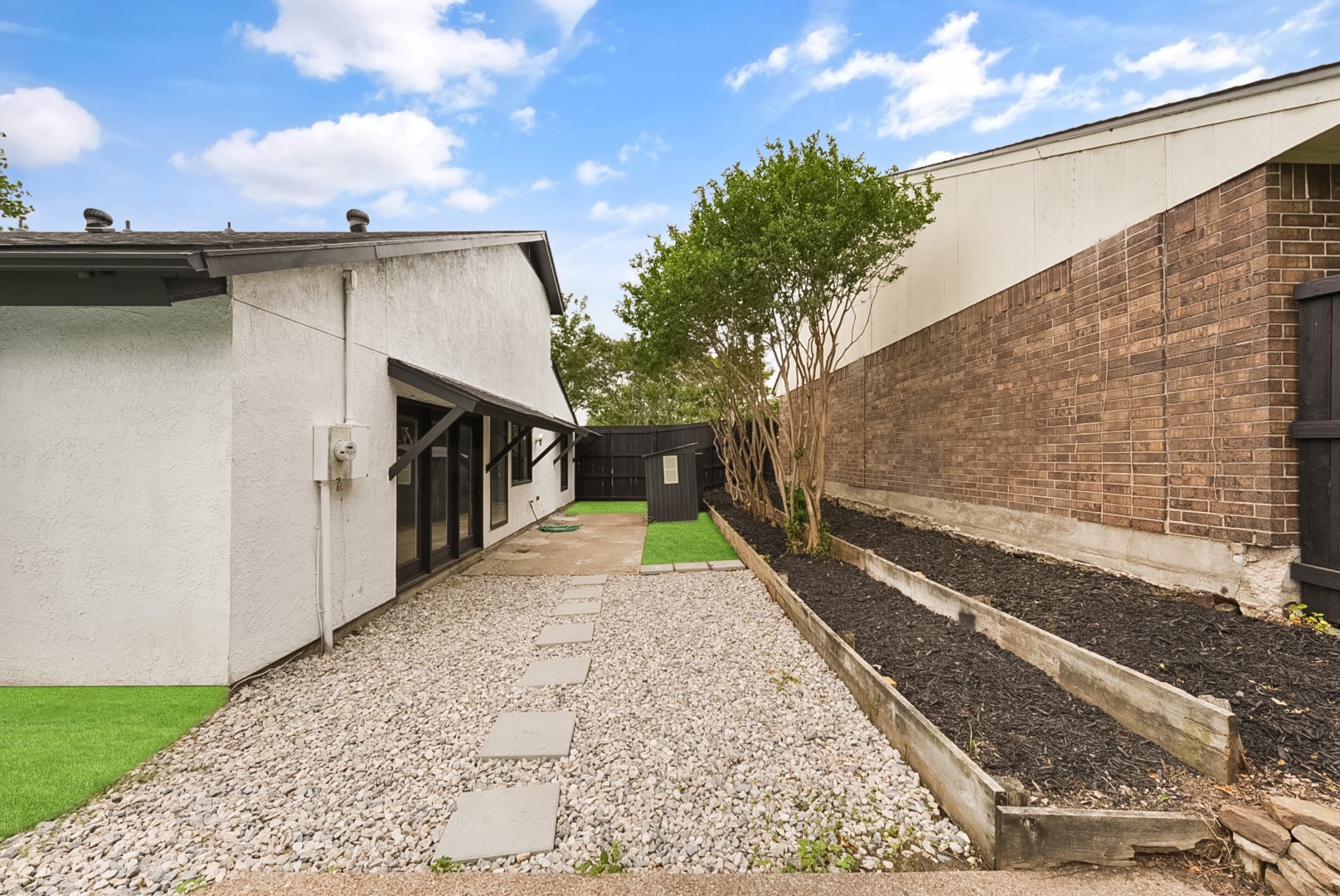 2723 Colonial Drive Carrollton TX 75007