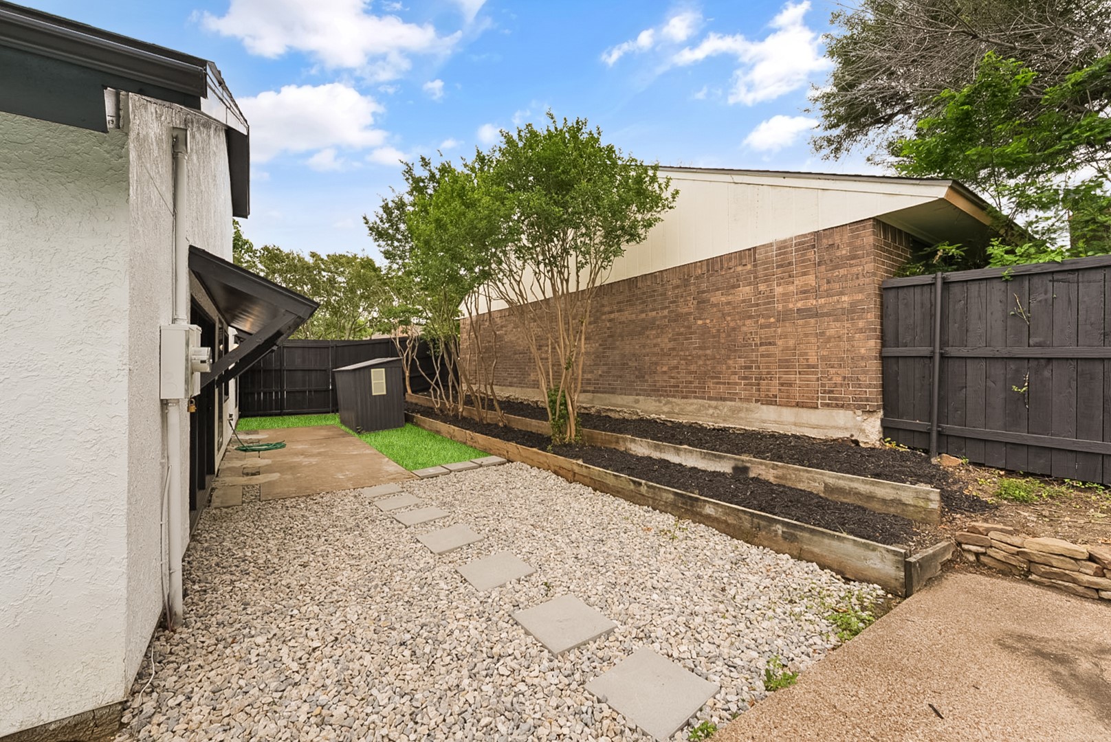 2723 Colonial Drive Carrollton TX 75007