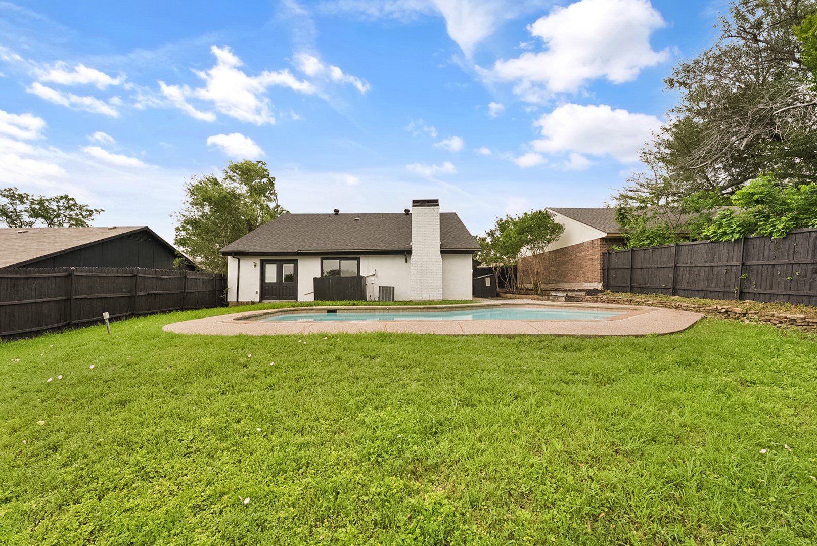 2723 Colonial Drive Carrollton TX 75007