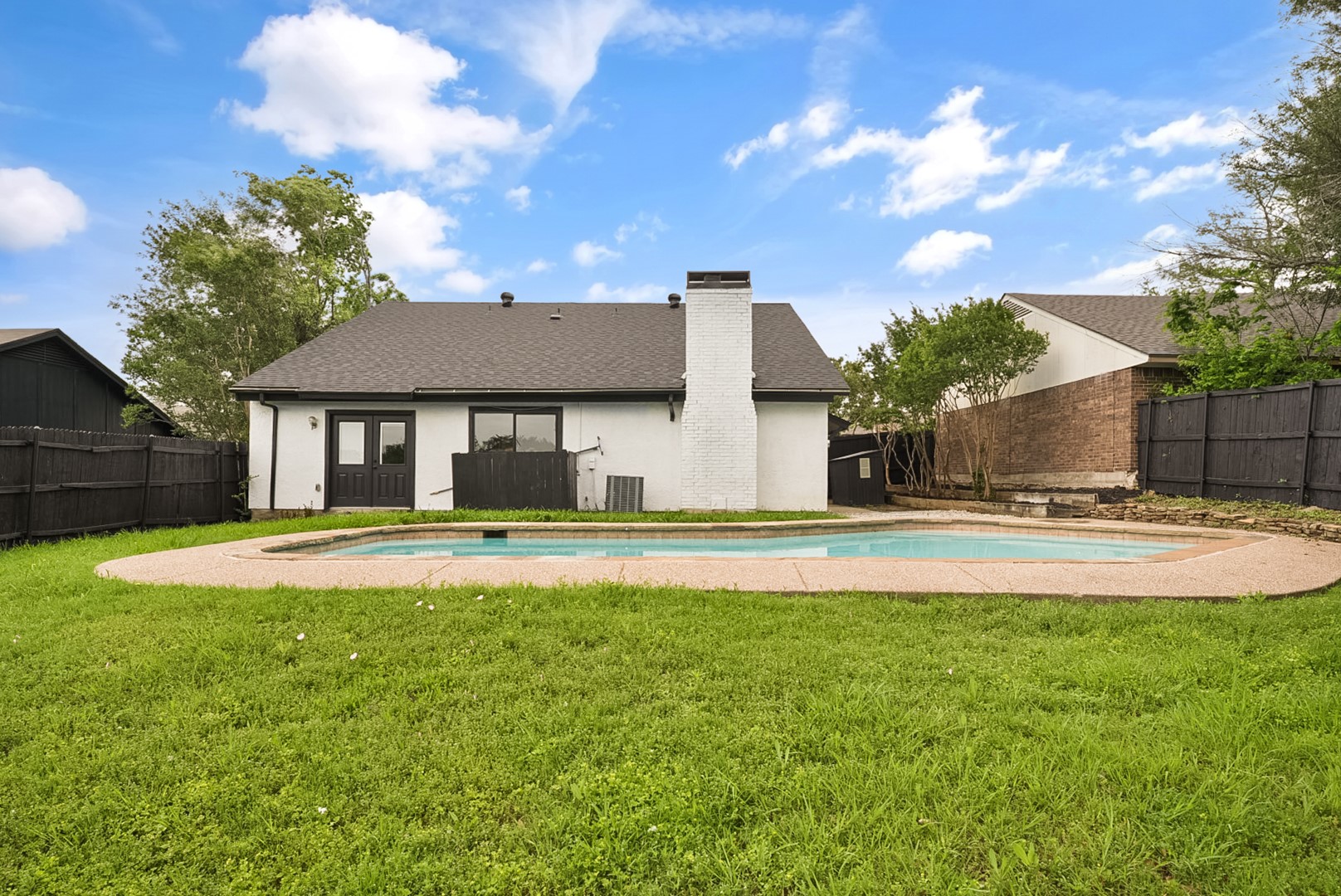 2723 Colonial Drive Carrollton TX 75007
