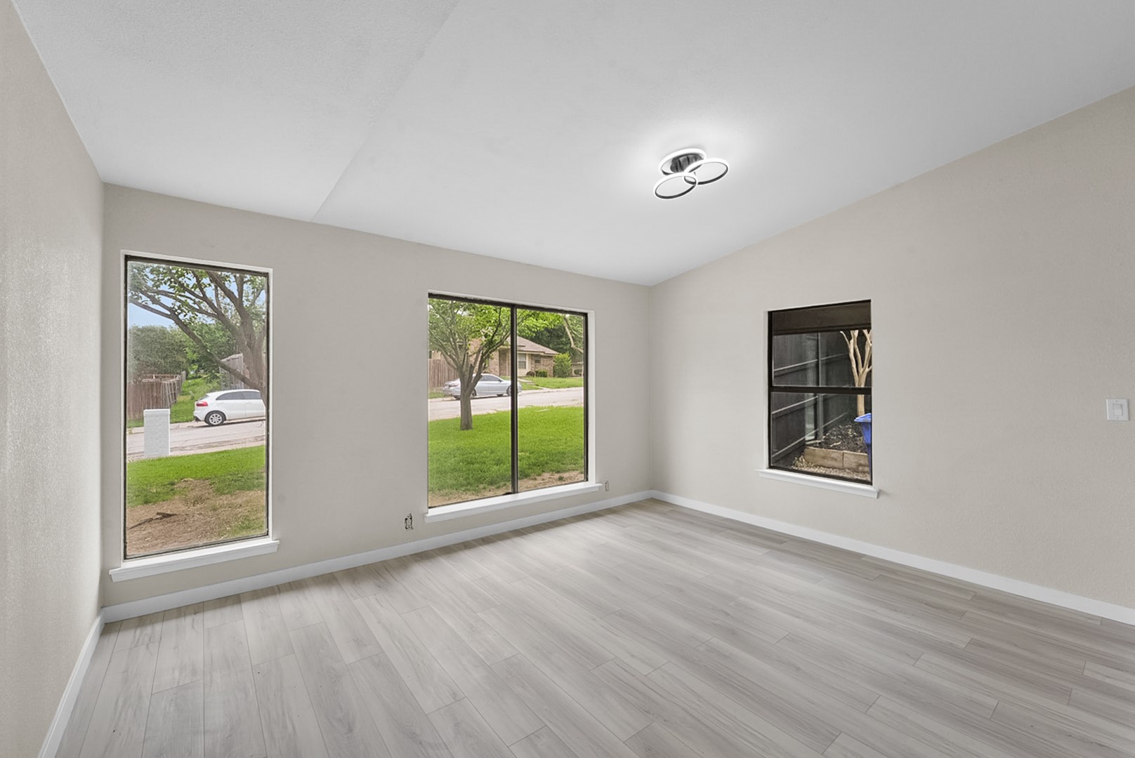 2723 Colonial Drive Carrollton TX 75007