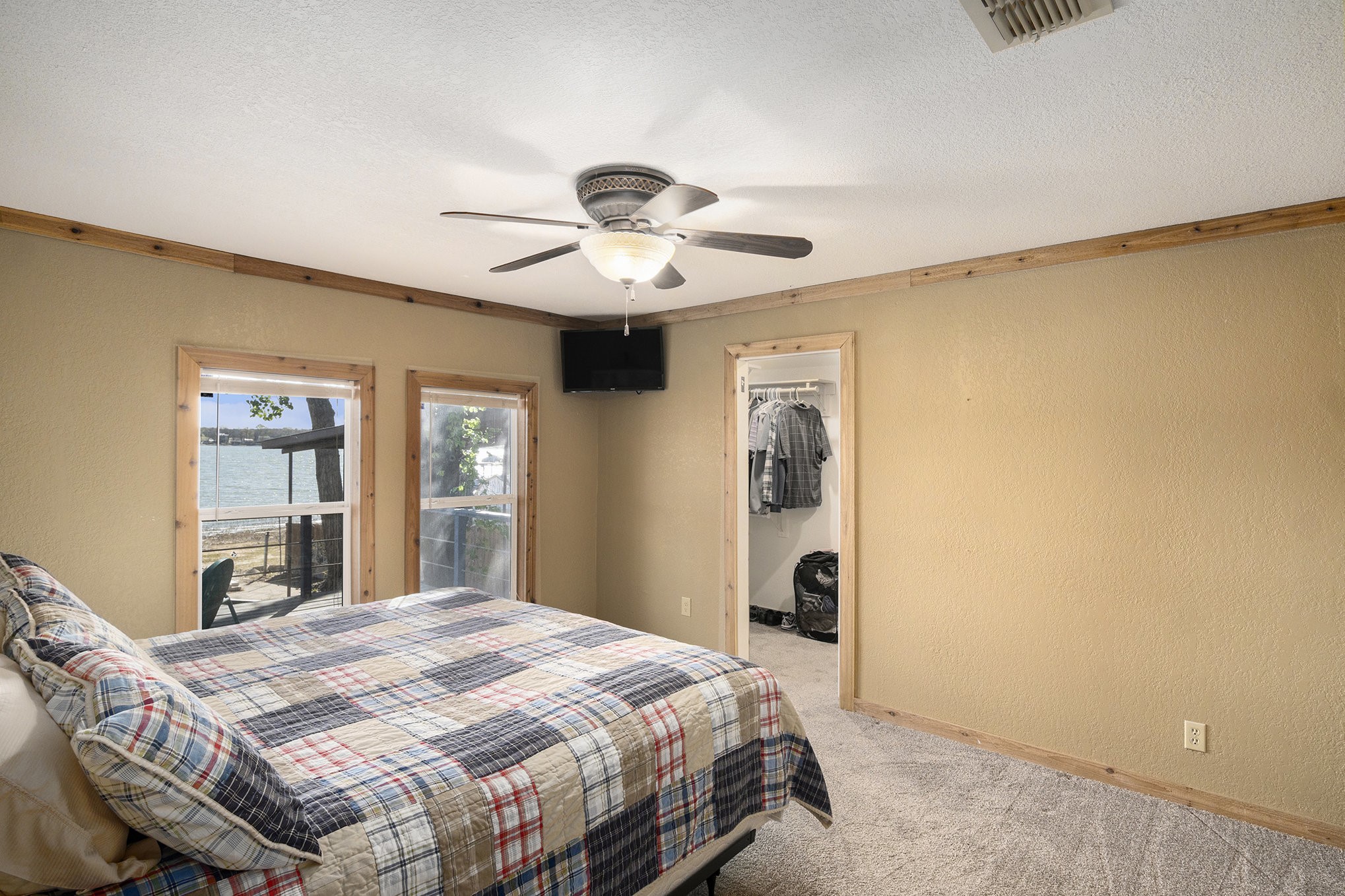 1122 W Lake Drive Weatherford TX 76087