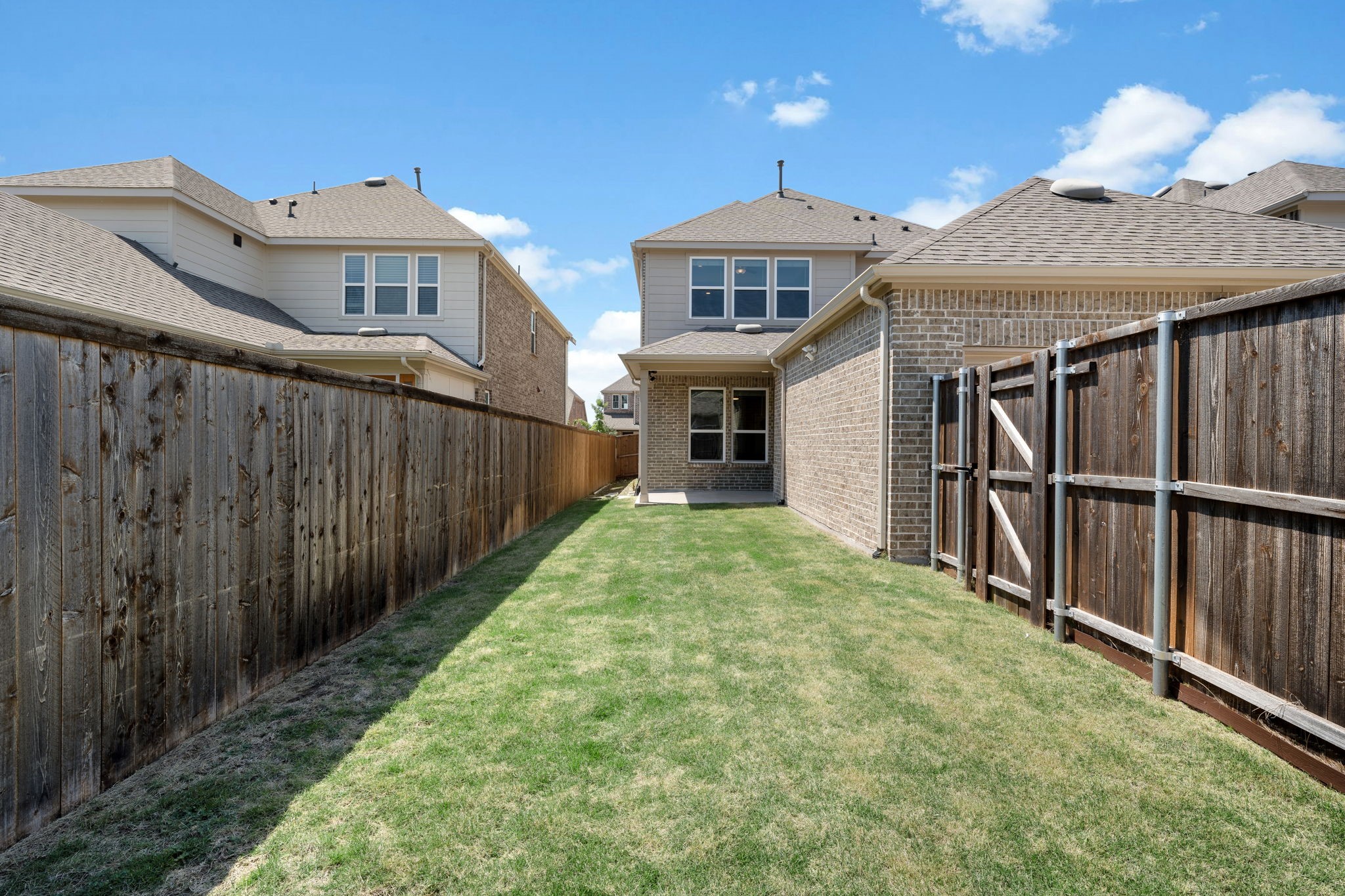 1413 Bellingham Lane Garland TX 75044