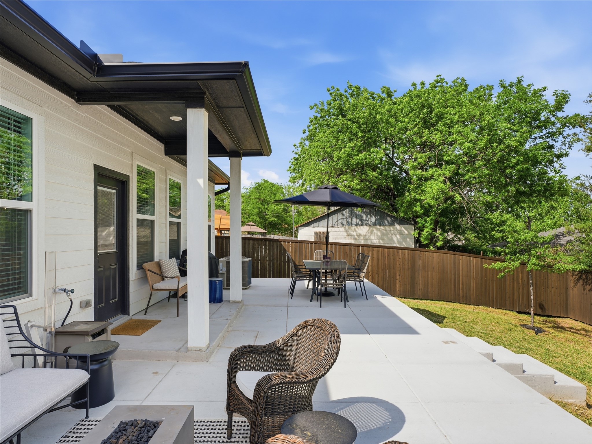 1730 Vilbig Road Dallas TX 75208