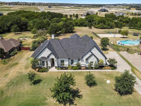 192 Creek Wood Drive Aledo TX 76008