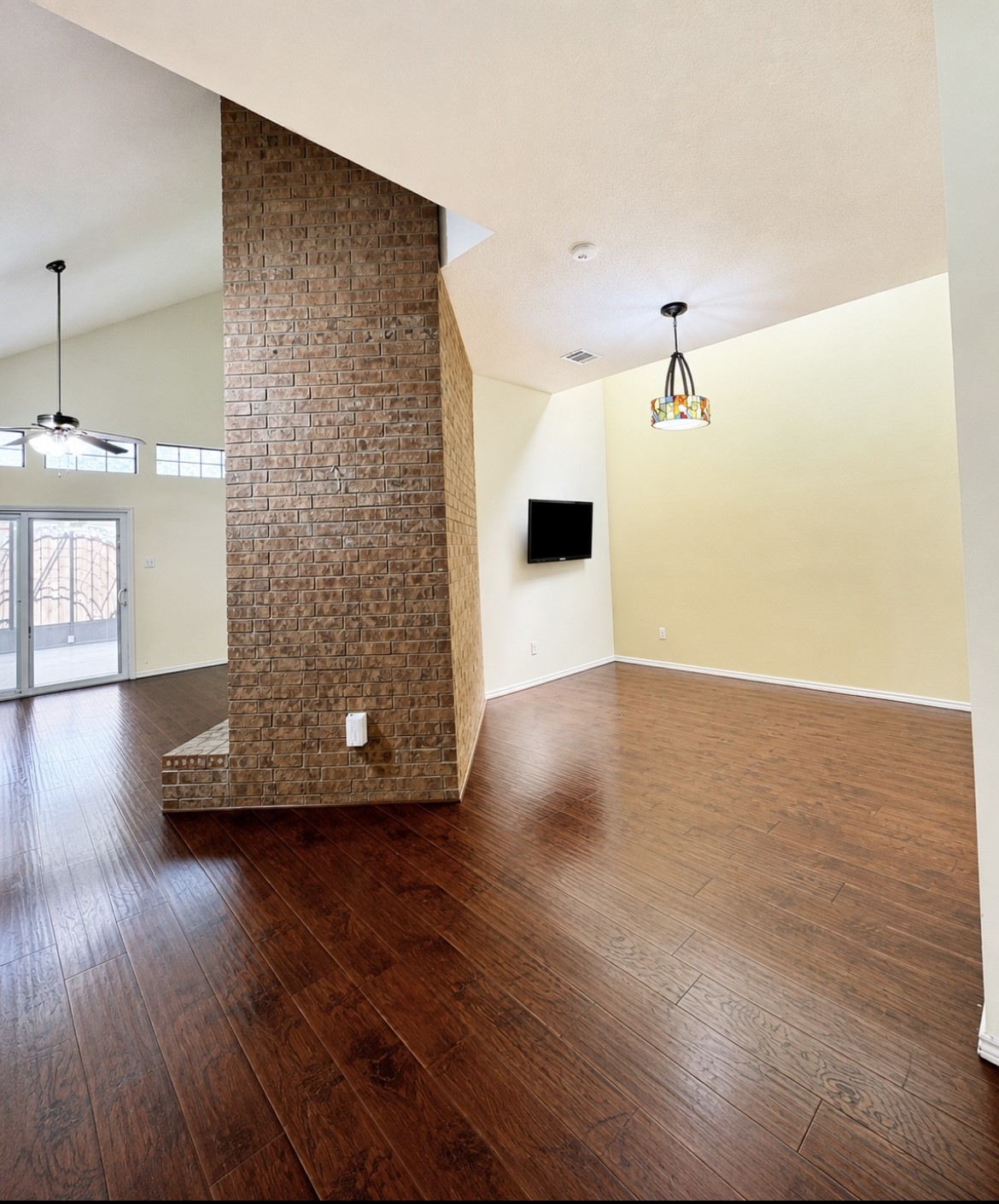 507 Briarcliff Garland TX 75043