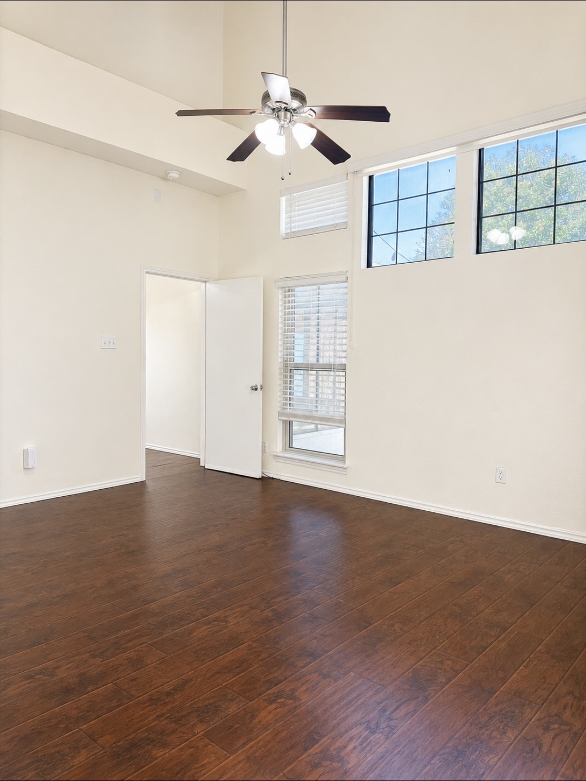 507 Briarcliff Garland TX 75043