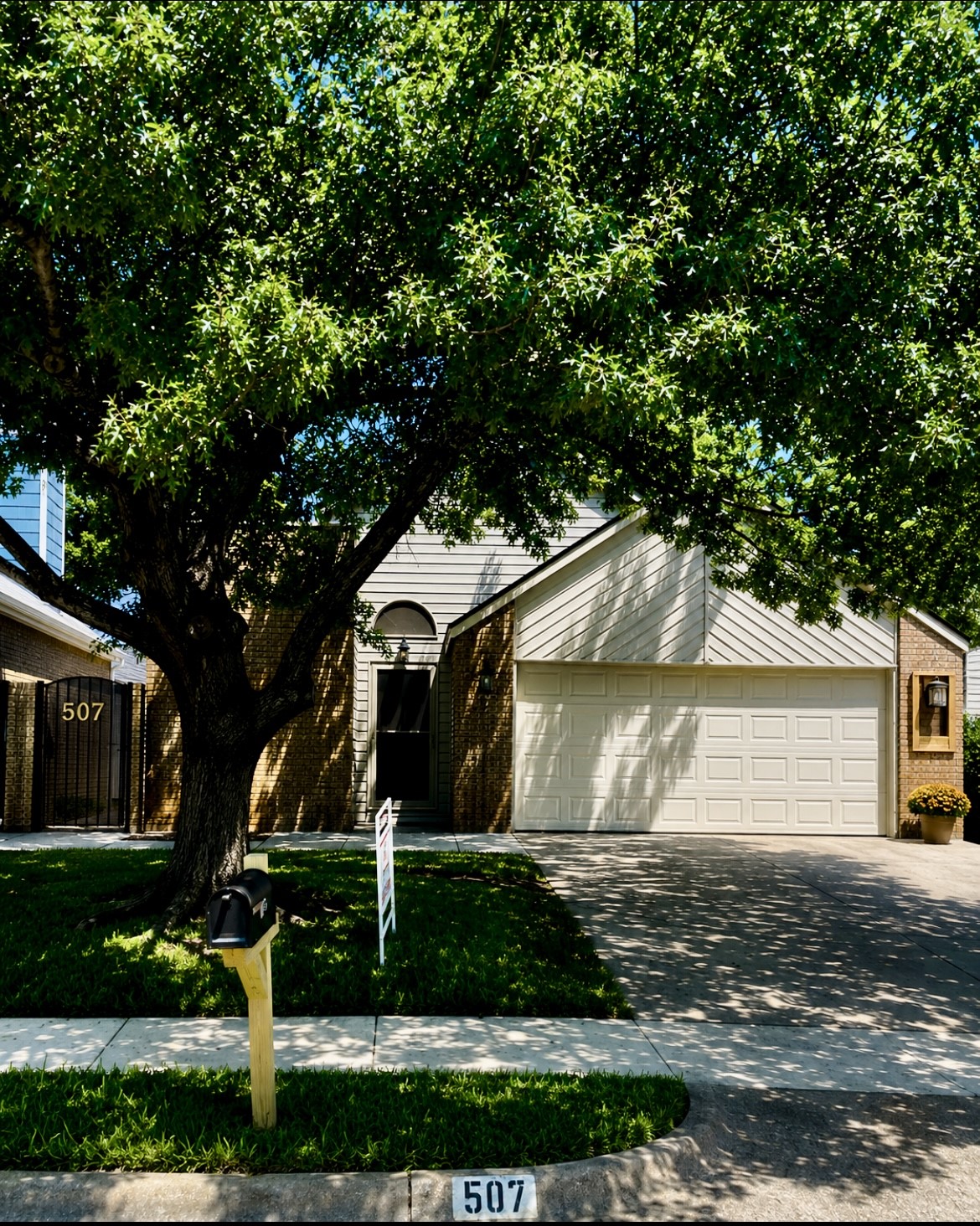 507 Briarcliff Garland TX 75043