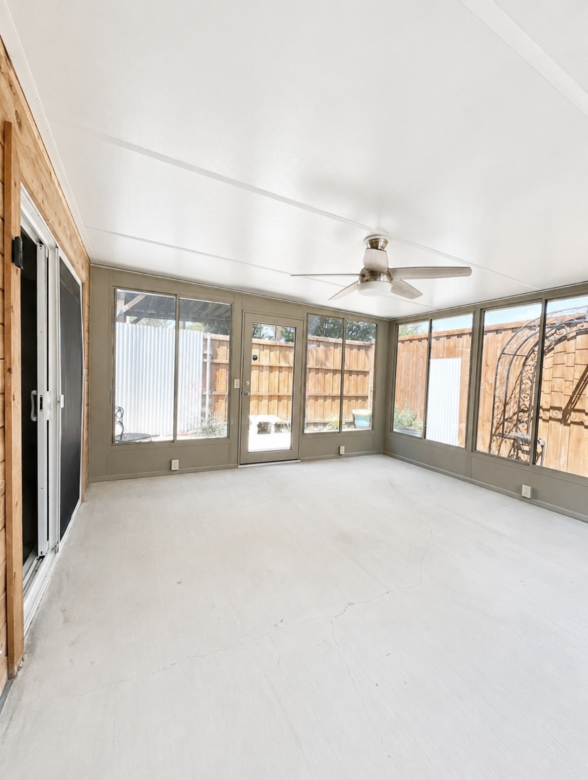 507 Briarcliff Garland TX 75043