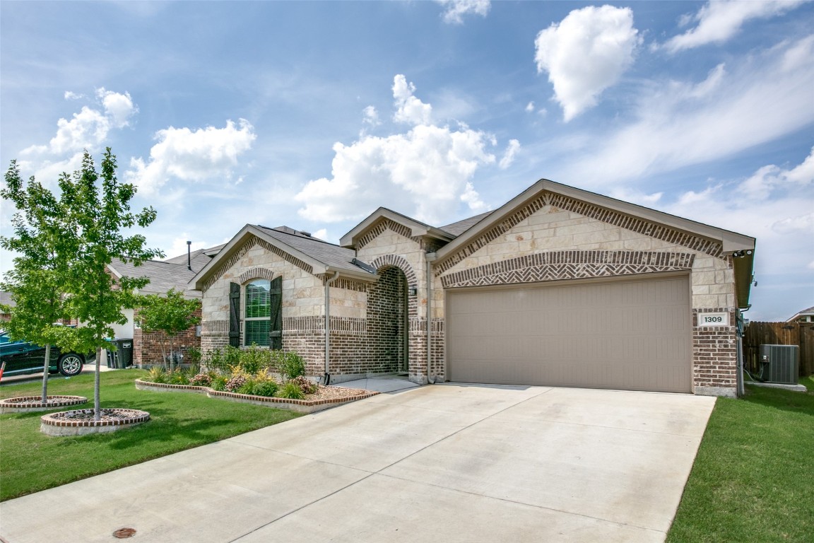 1309 Trumpet Drive Fort Worth TX 76131