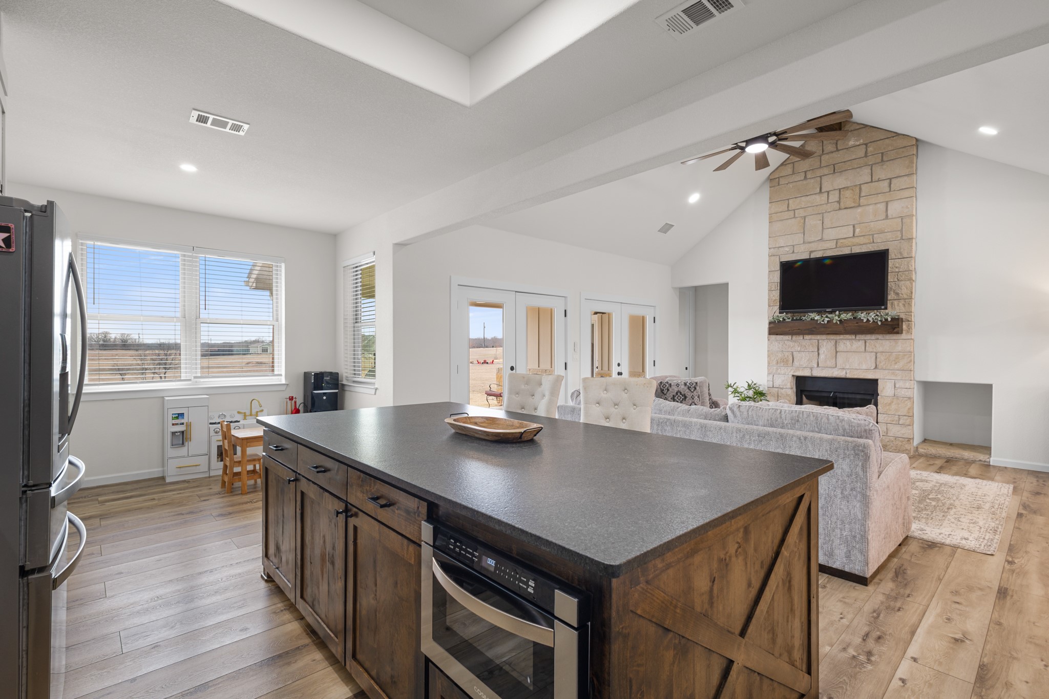476 Silver Leaf Drive Sunset TX 76270
