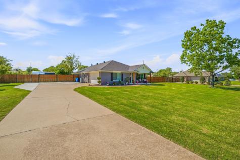 210 Southview Drive Hudson Oaks TX 76087
