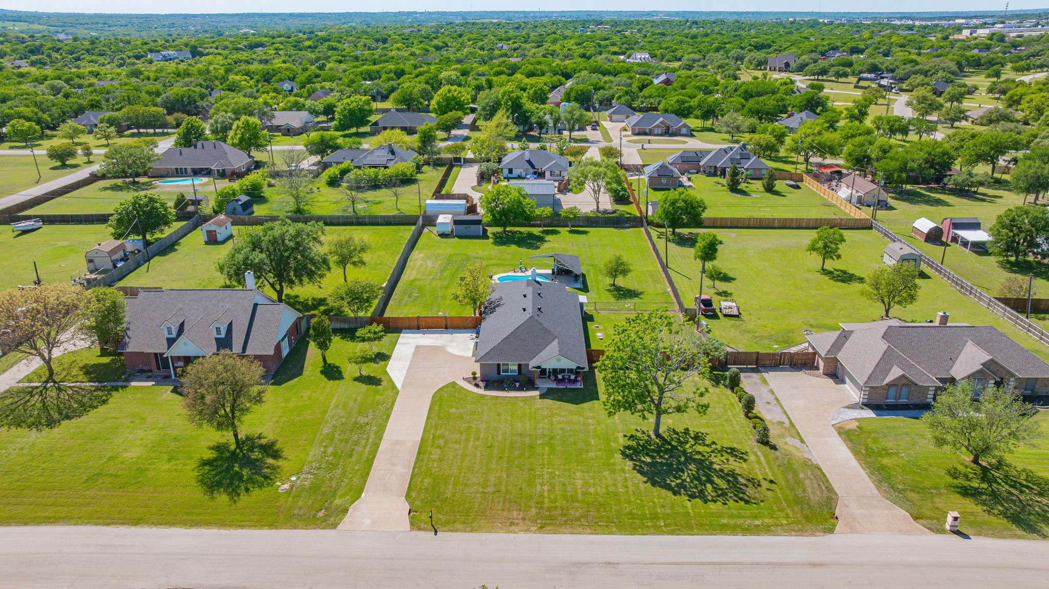 210 Southview Drive Hudson Oaks TX 76087
