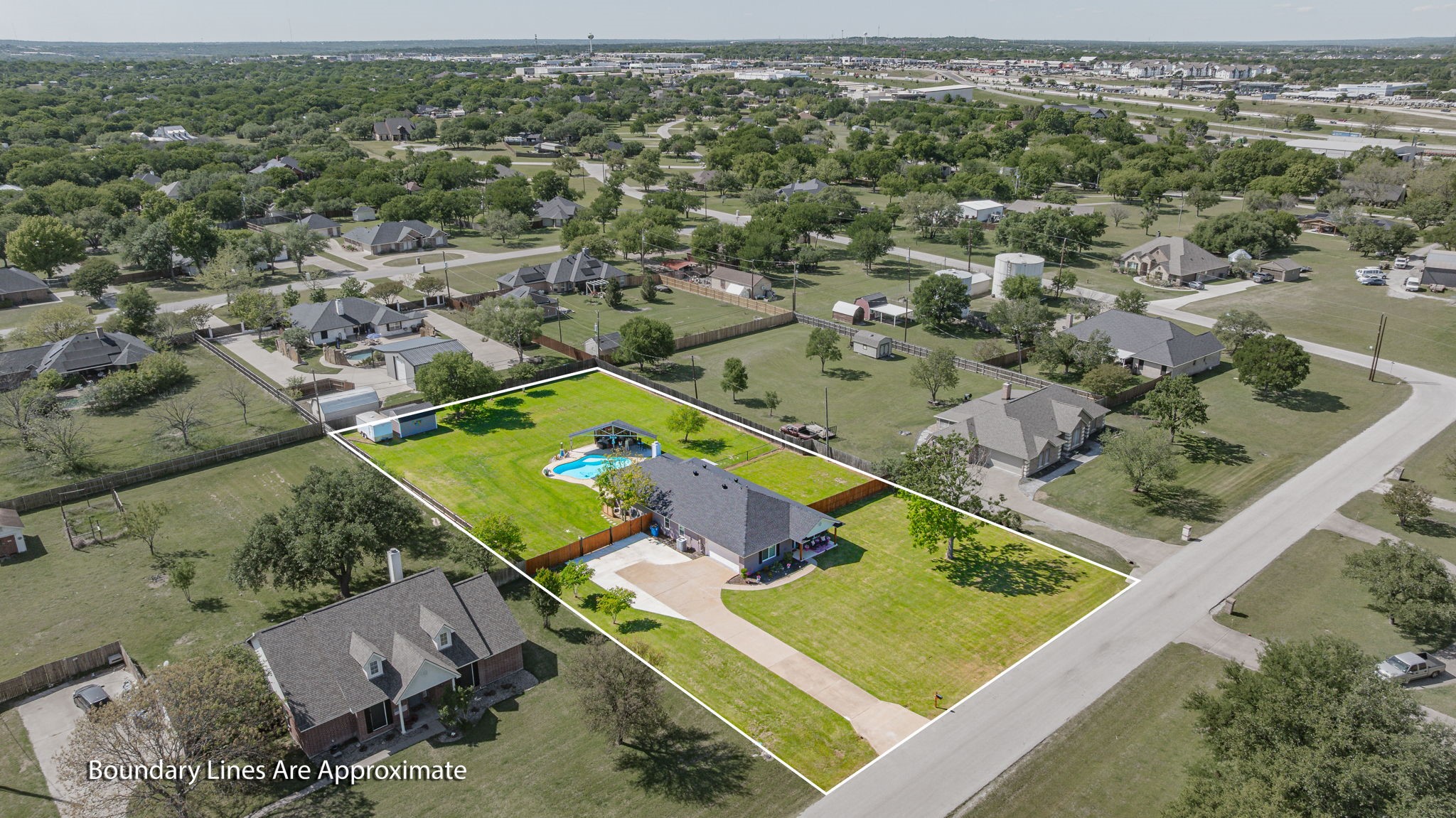 210 Southview Drive Hudson Oaks TX 76087