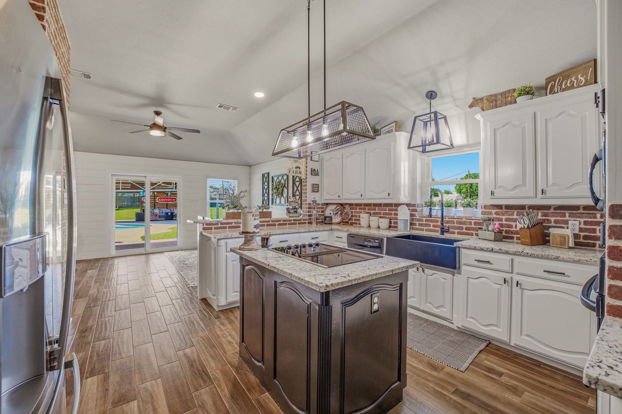 210 Southview Drive Hudson Oaks TX 76087