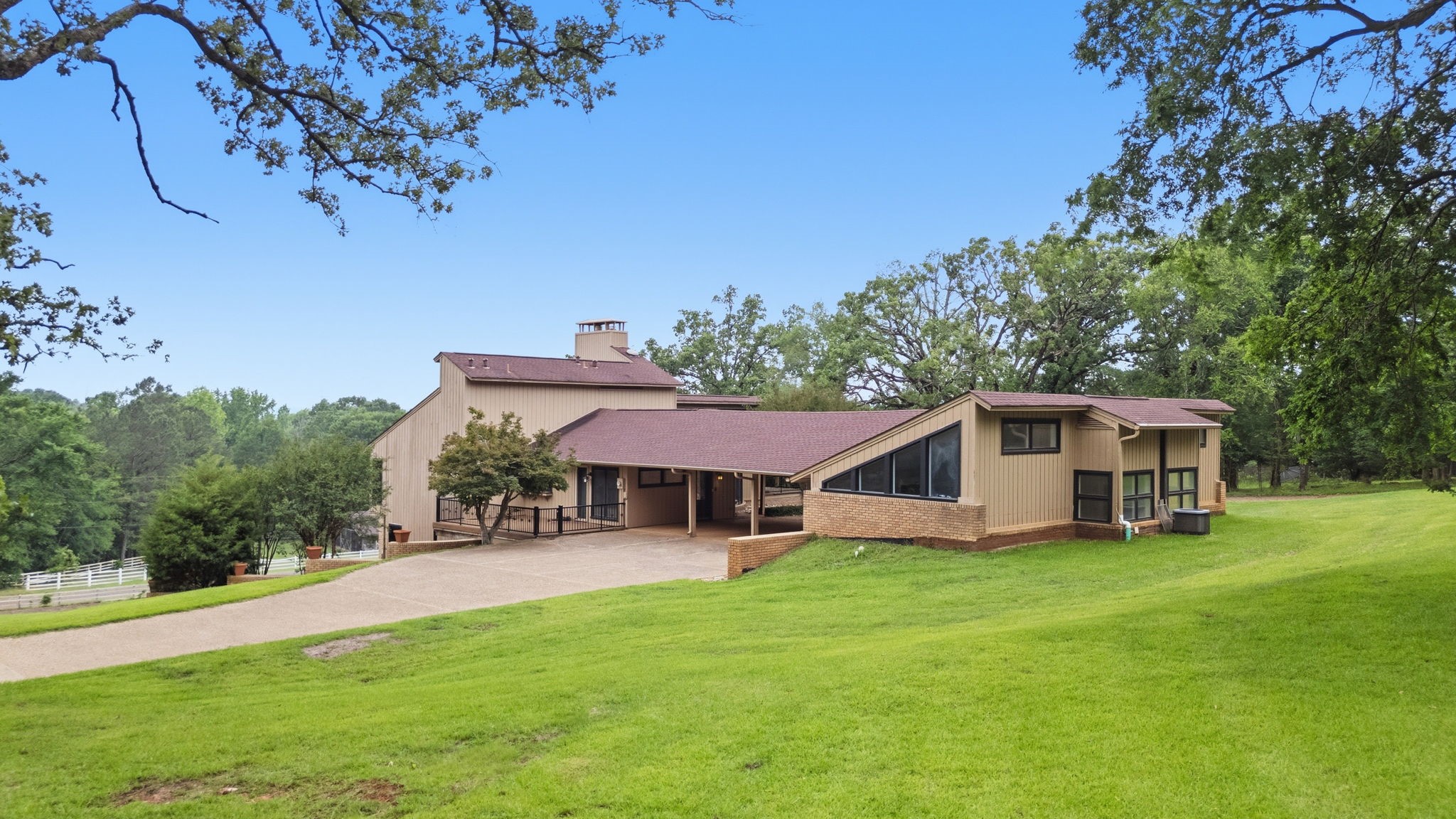 13610 Cr 283 N Whitehouse TX 75791