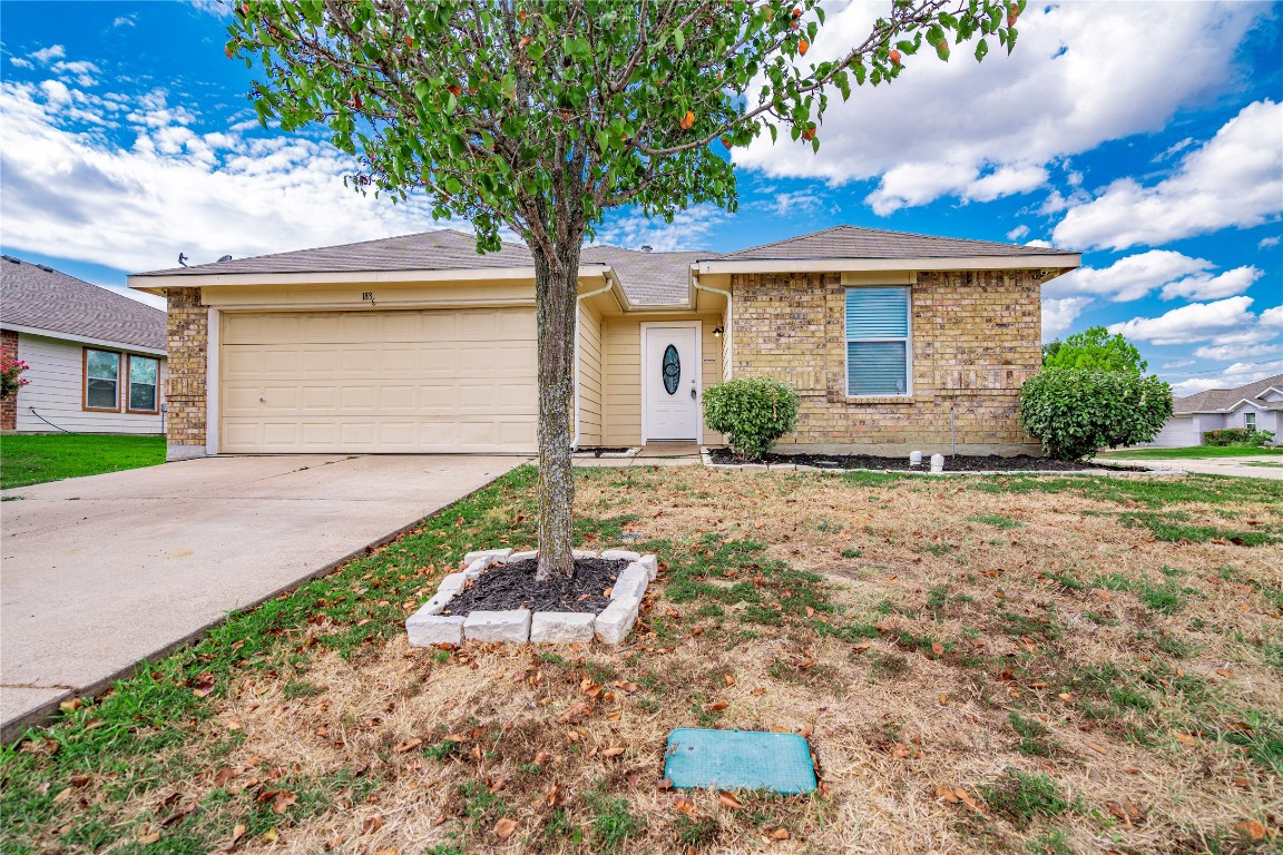 1833 Trailview Drive Terrell TX 75160