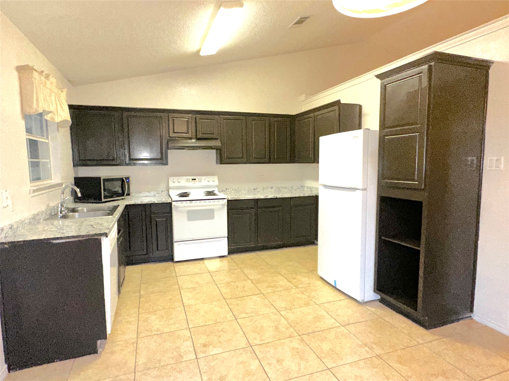 769 Windridge Lane Burleson TX 76028