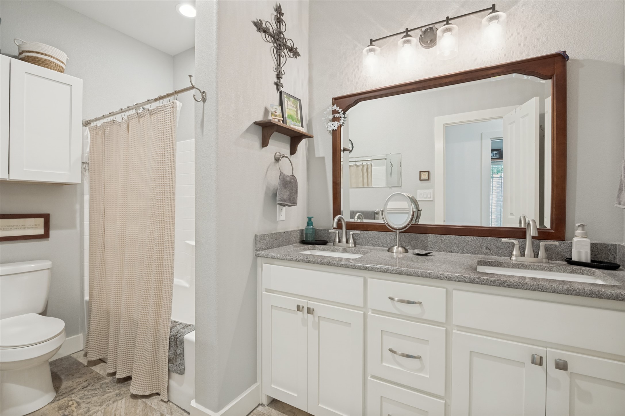 105 W Adkins Street Seagoville TX 75159