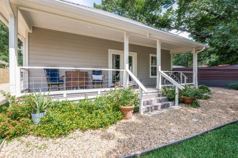 105 W Adkins Street Seagoville TX 75159