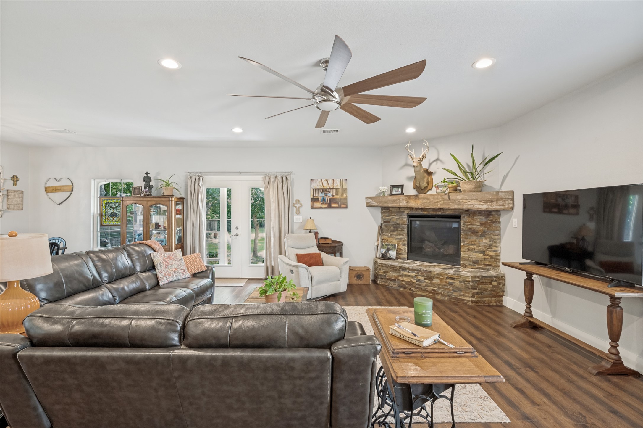 105 W Adkins Street Seagoville TX 75159