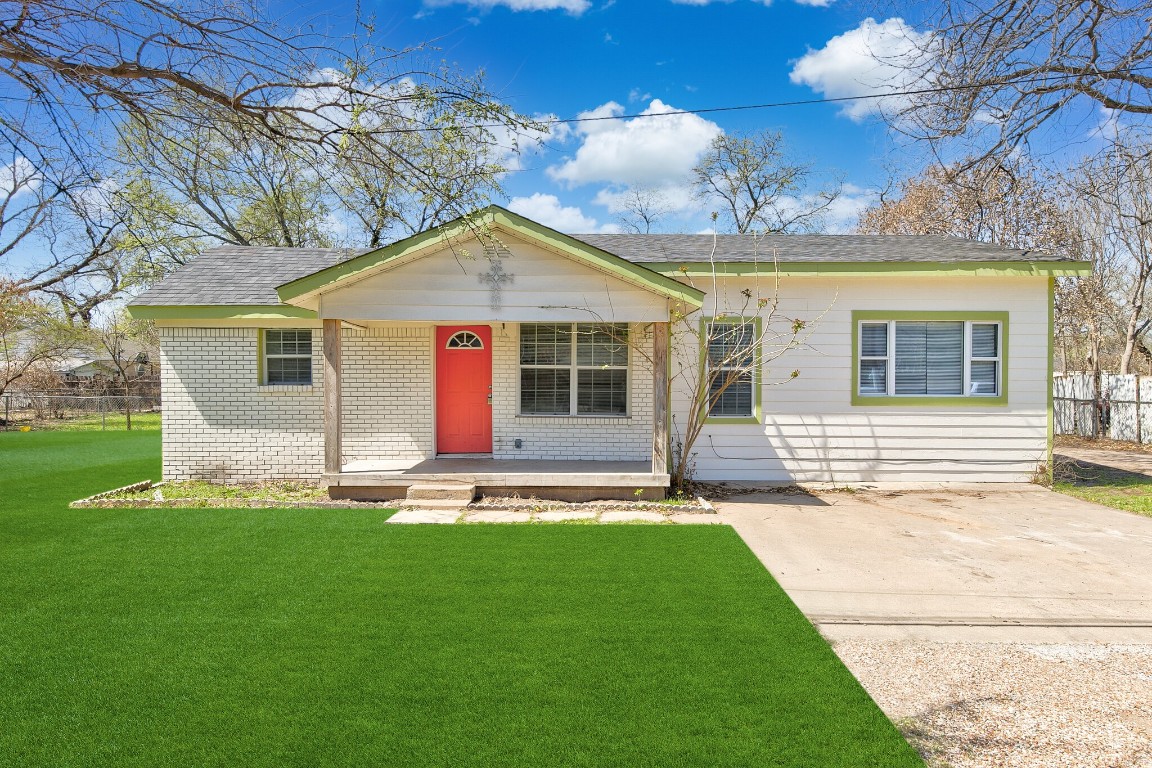 401 Michigan Avenue Fort Worth TX 76114