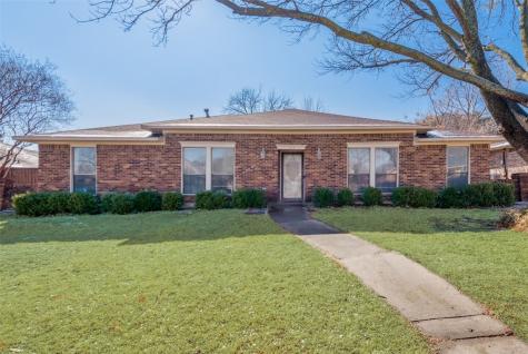 1914 Middle Glen Drive Carrollton TX 75007