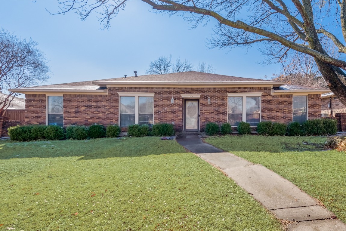1914 Middle Glen Drive Carrollton TX 75007