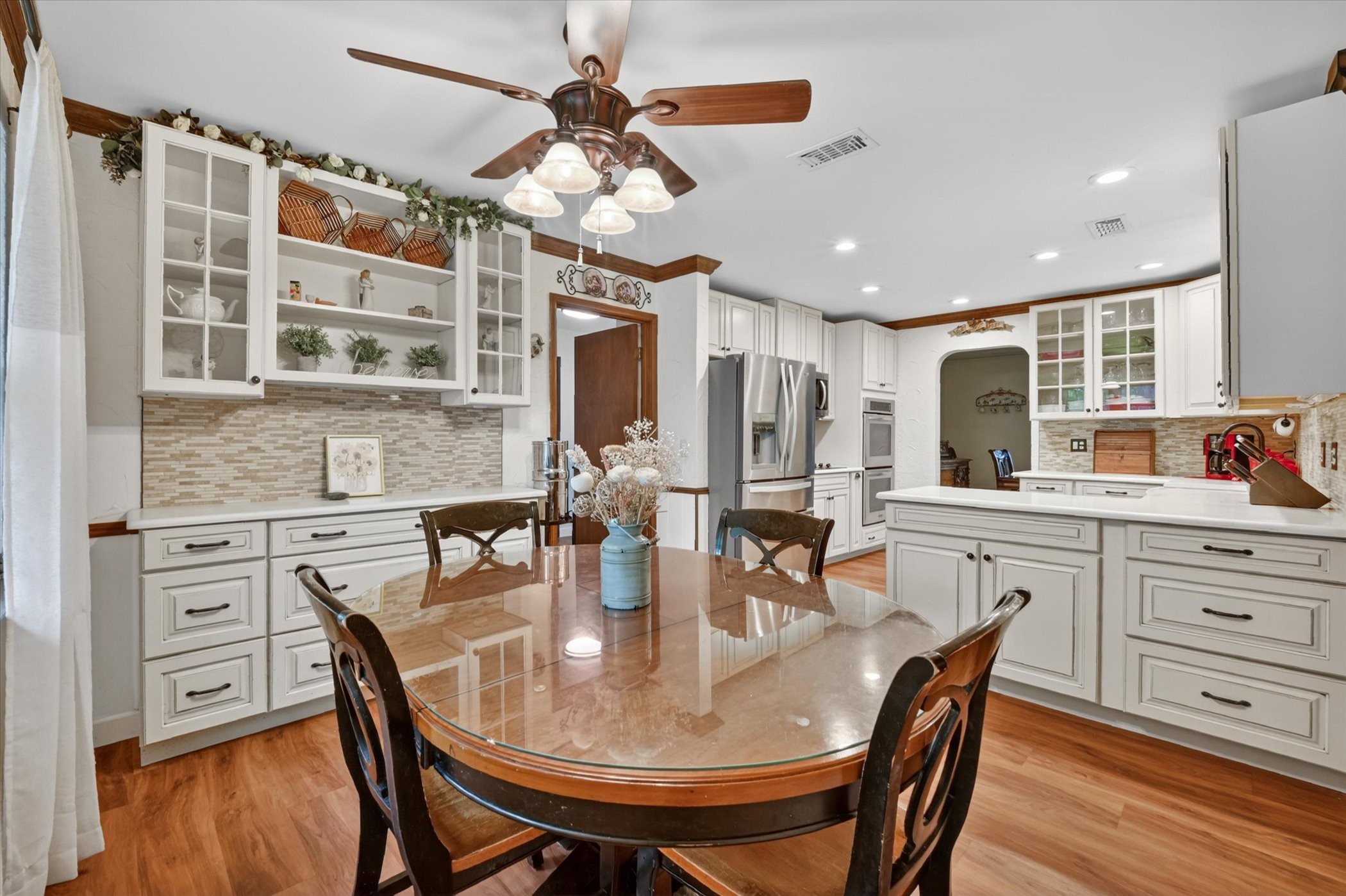 2214 Ravinia Drive Arlington TX 76012