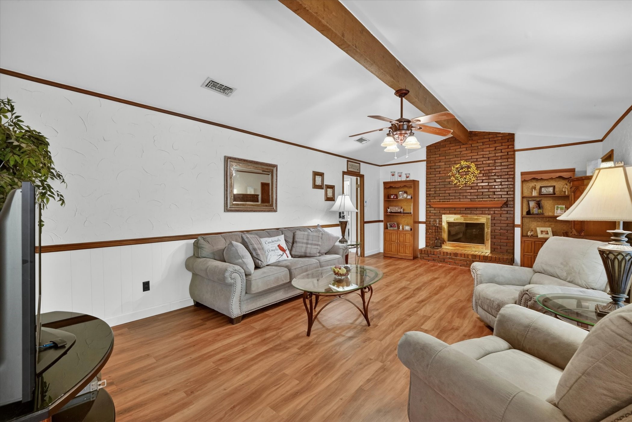 2214 Ravinia Drive Arlington TX 76012