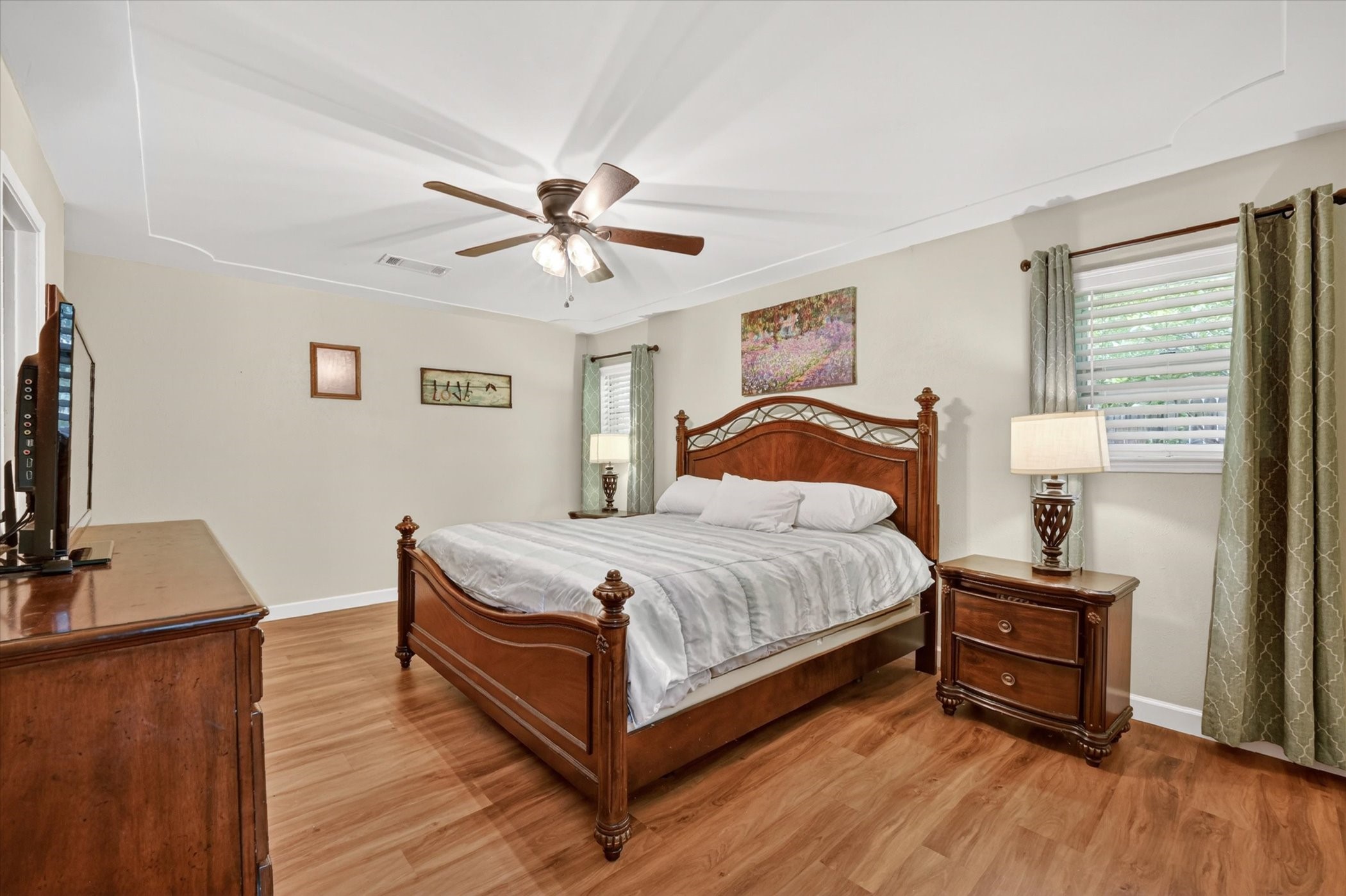 2214 Ravinia Drive Arlington TX 76012
