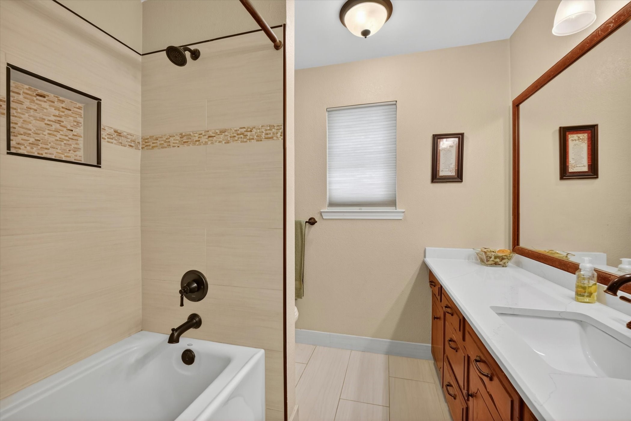 2214 Ravinia Drive Arlington TX 76012