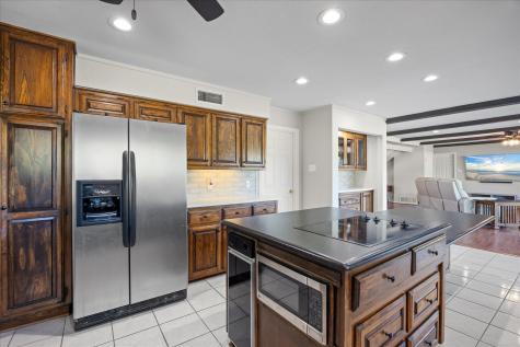 6106 Fairview Court Granbury TX 76049