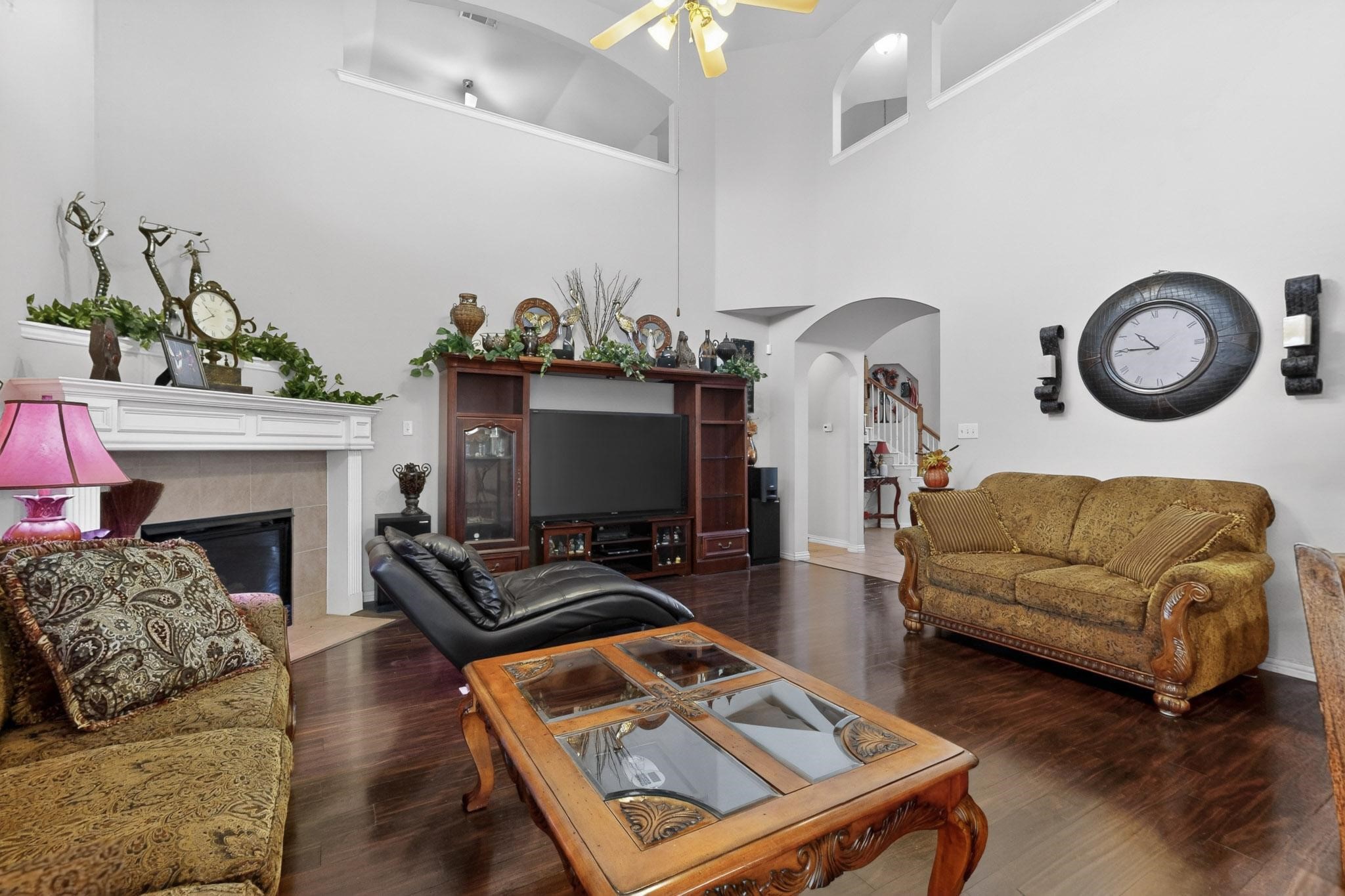 232 Wellington Drive Desoto TX 75115