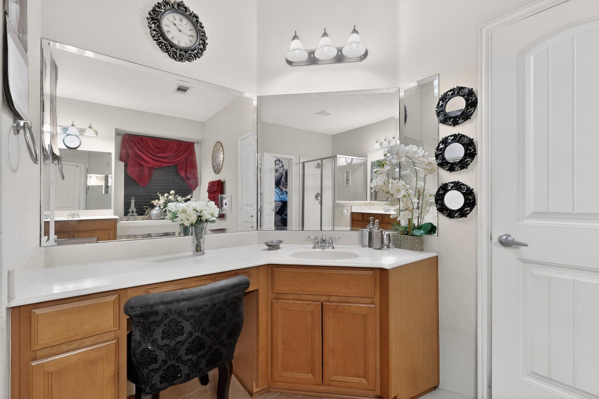 232 Wellington Drive Desoto TX 75115