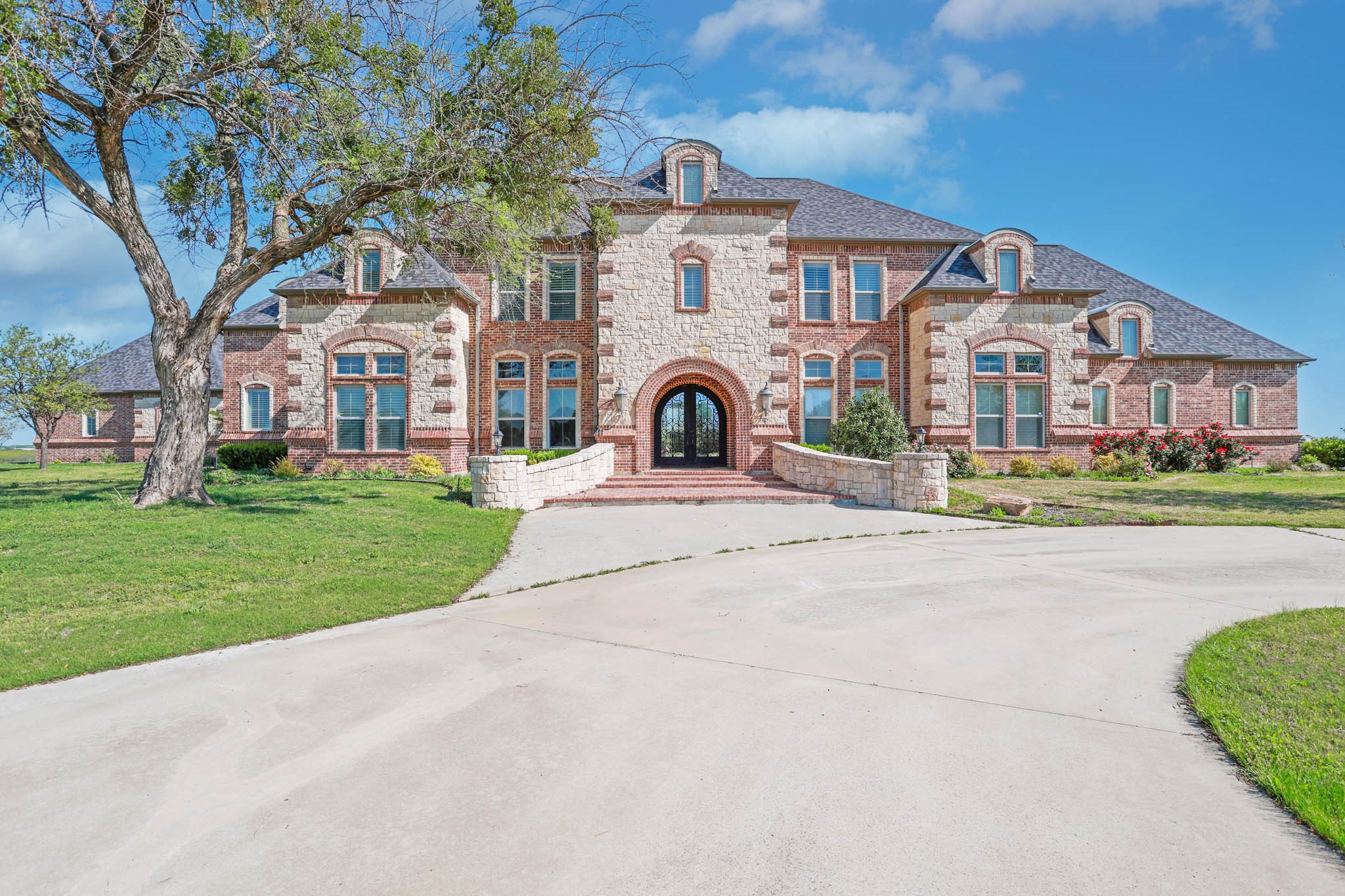 1200 Mcreynolds Sanger TX 76266