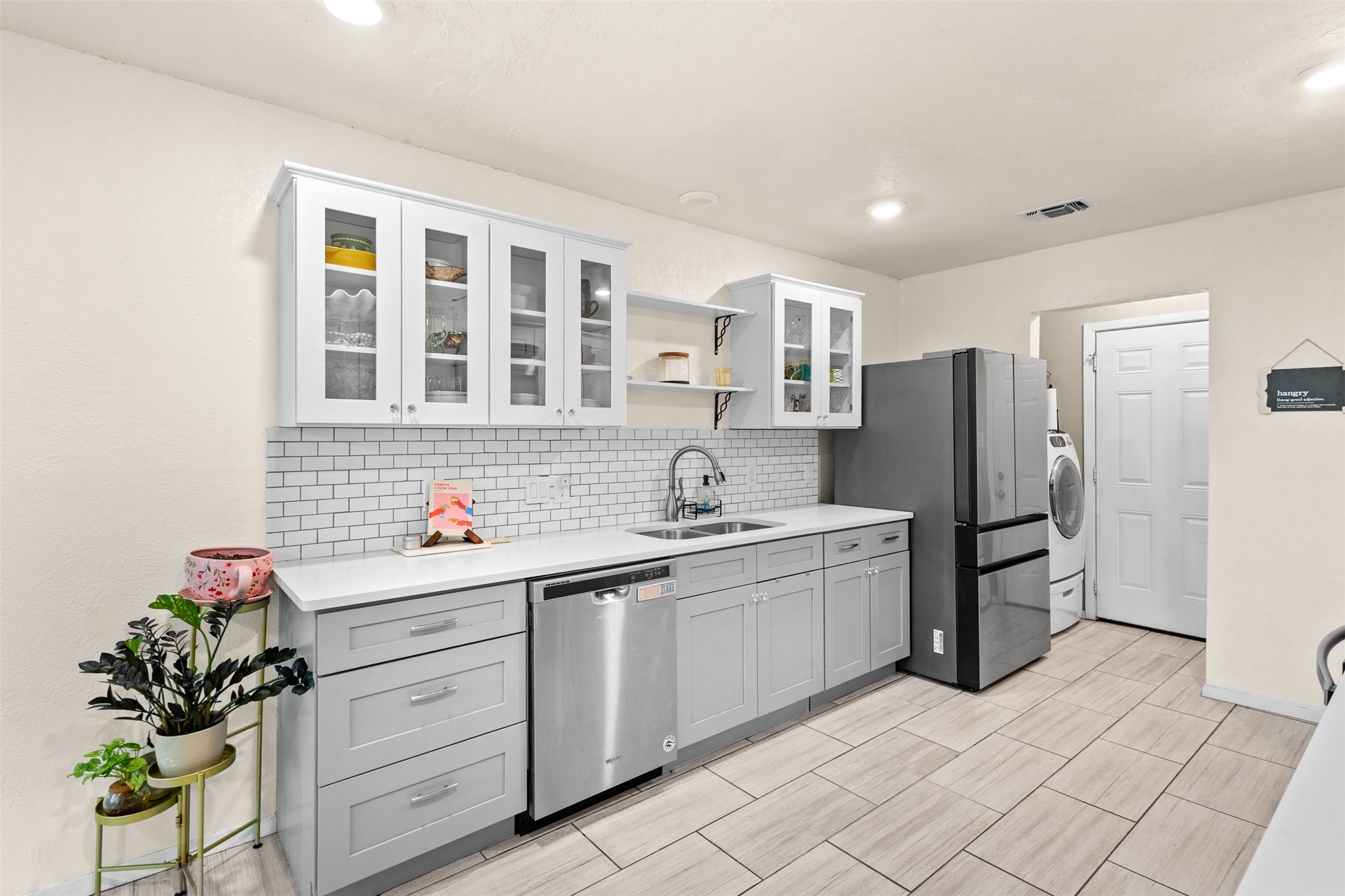 6808 Woodway Drive Fort Worth TX 76133