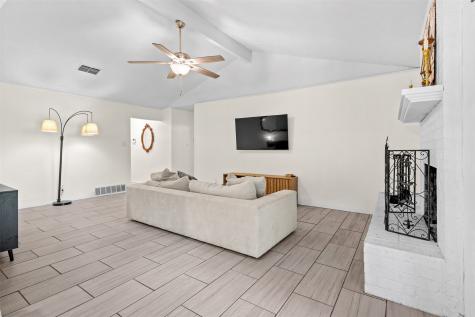 6808 Woodway Drive Fort Worth TX 76133