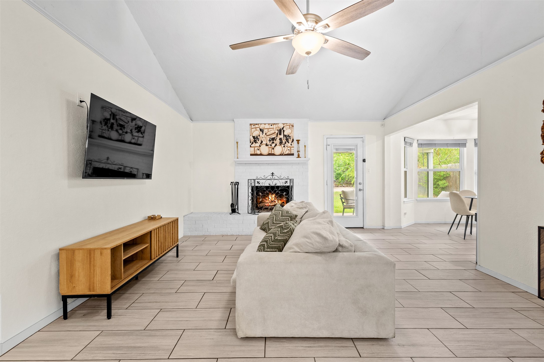 6808 Woodway Drive Fort Worth TX 76133