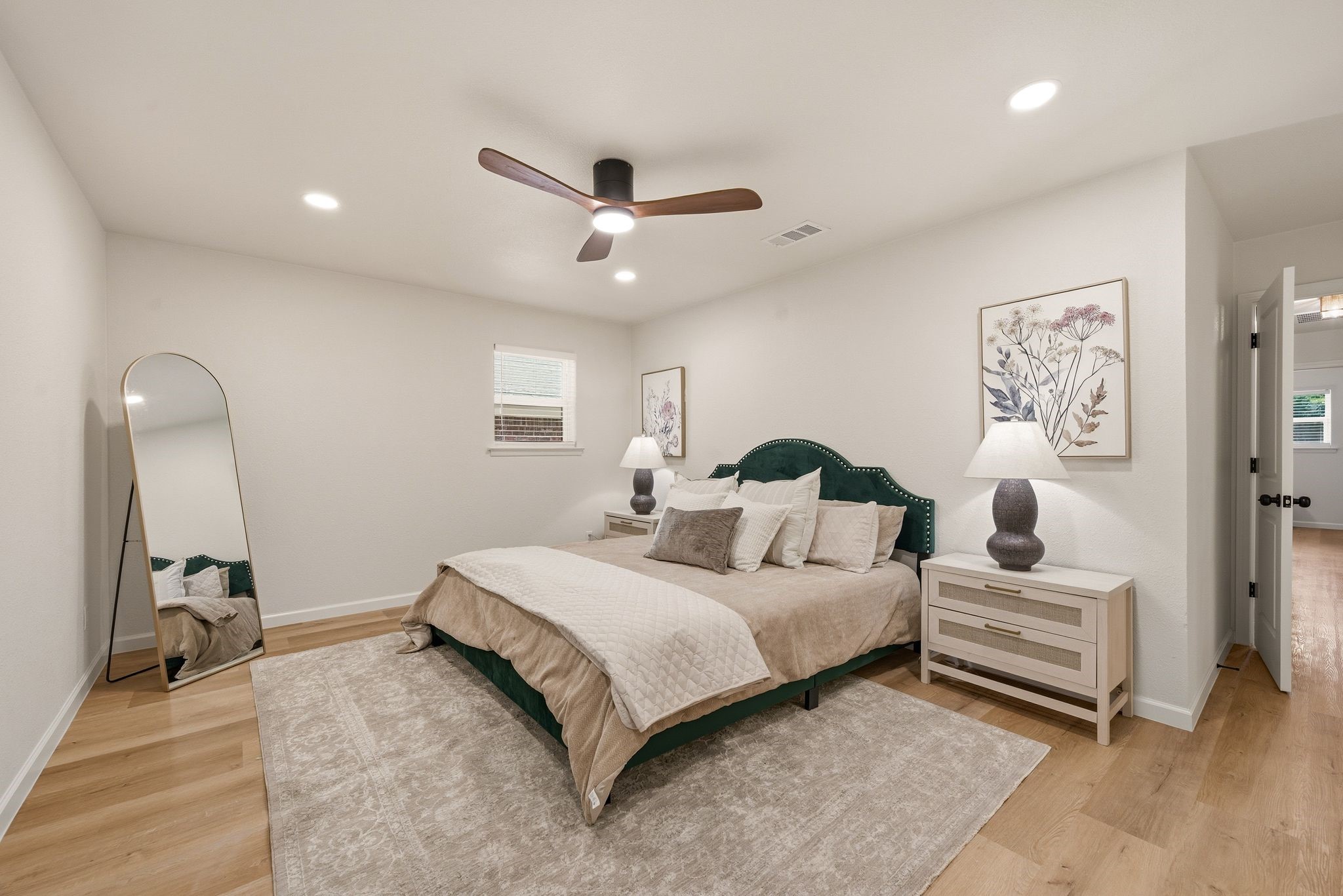 709 Thousand Oaks Drive Hurst TX 76054