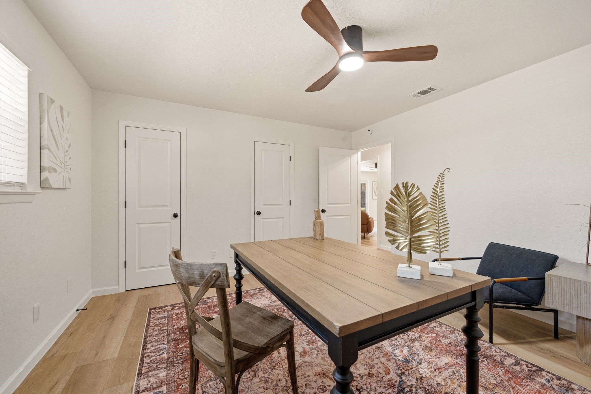 709 Thousand Oaks Drive Hurst TX 76054
