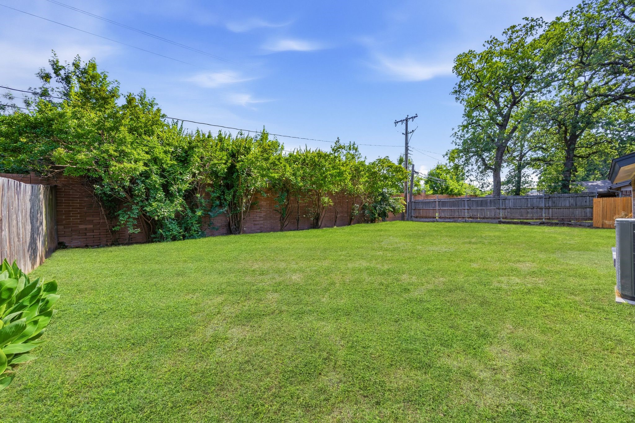 709 Thousand Oaks Drive Hurst TX 76054