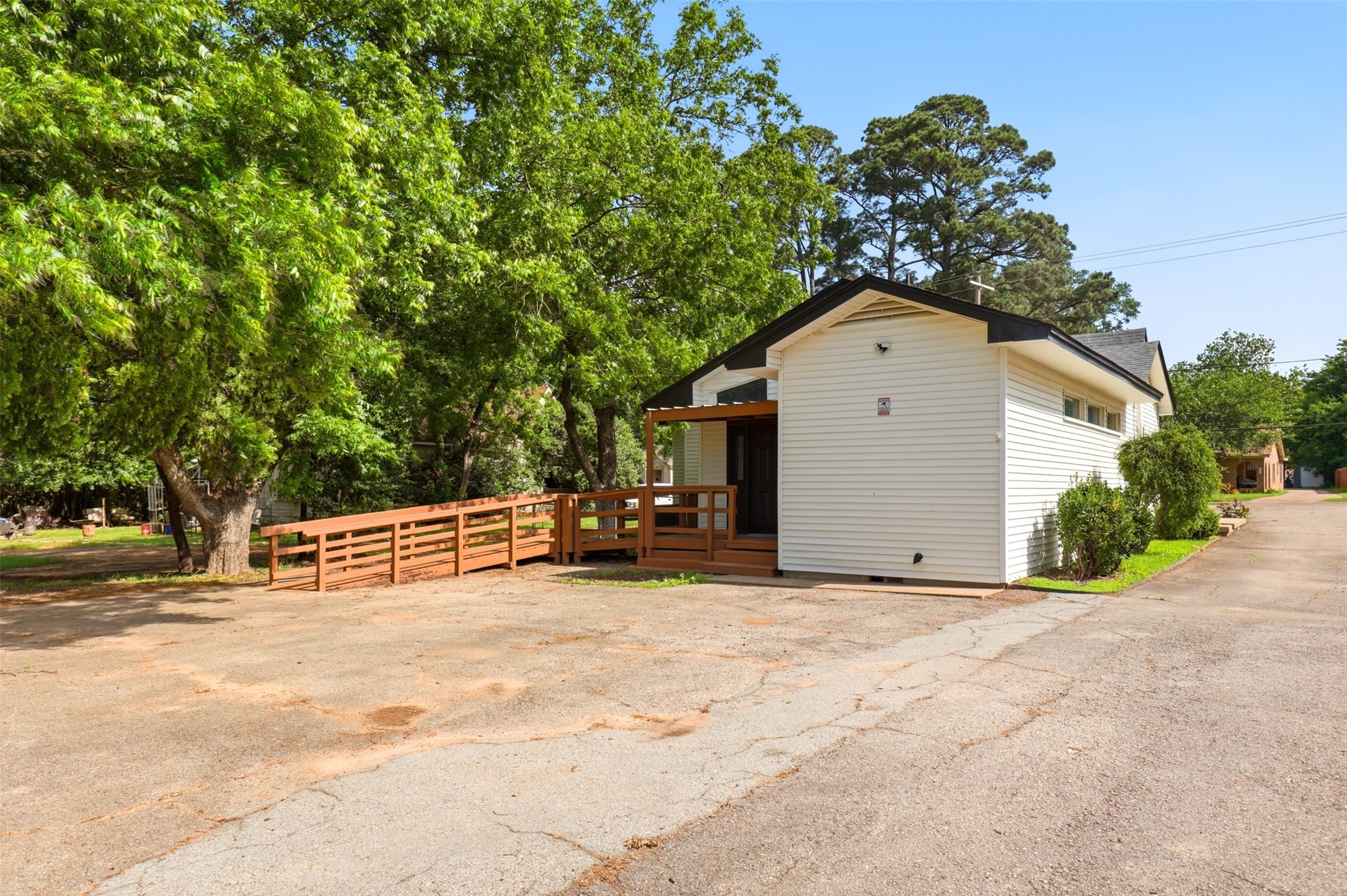 504 Quitman Street Pittsburg TX 75686