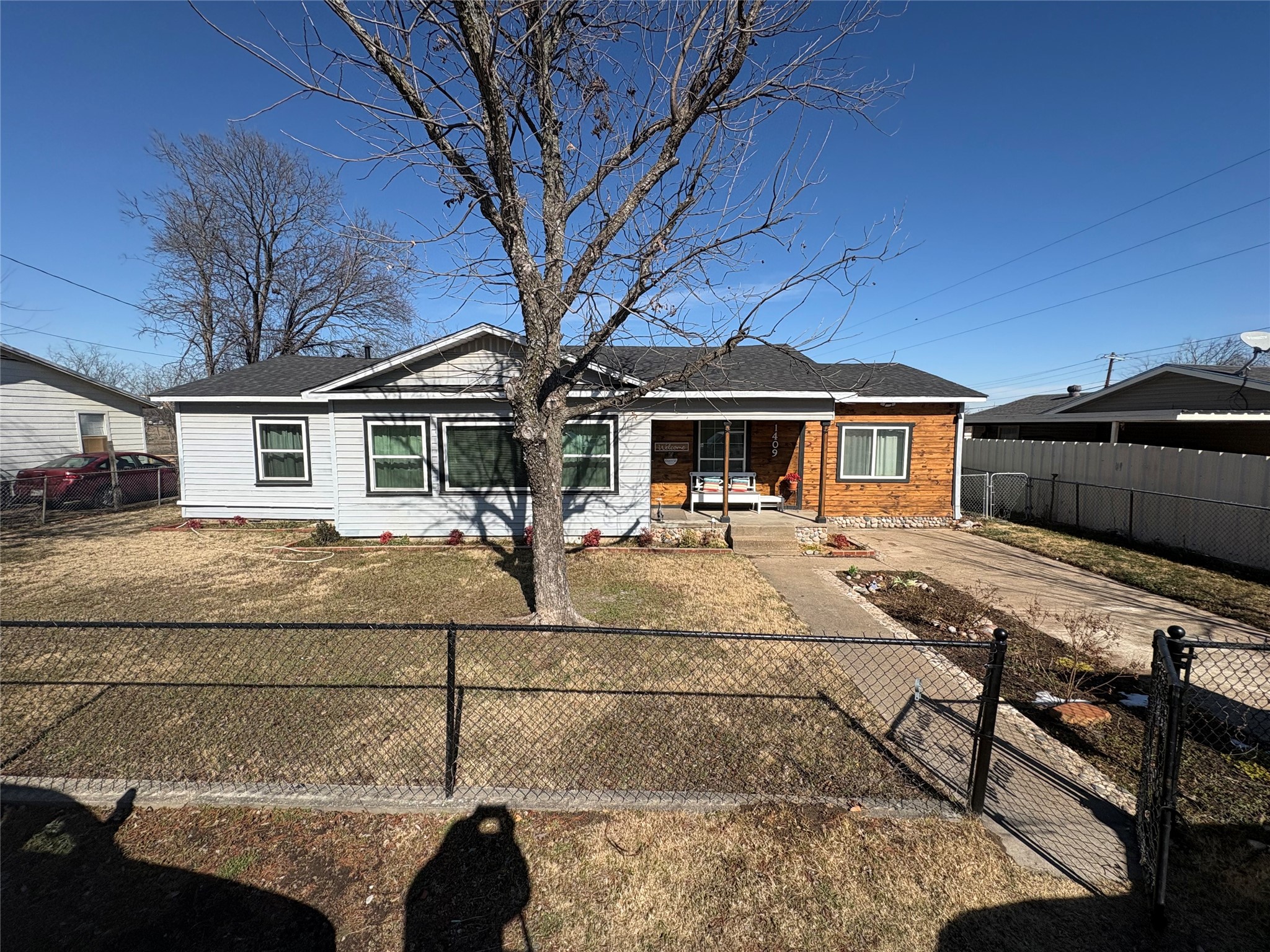 1409 11th Street Mineral Wells TX 76067