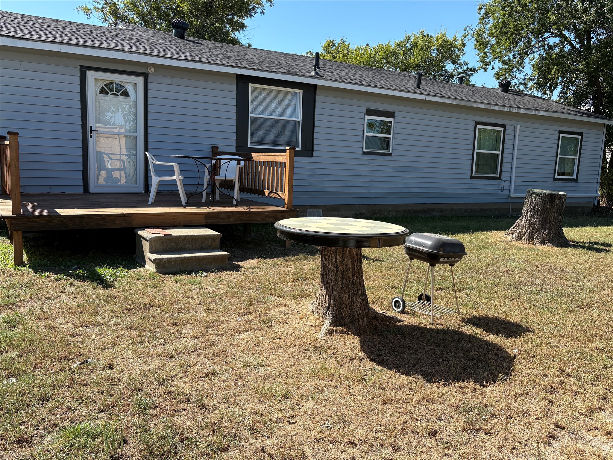 1409 11th Street Mineral Wells TX 76067
