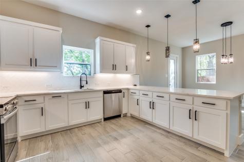 706 Perry Avenue Waxahachie TX 75165