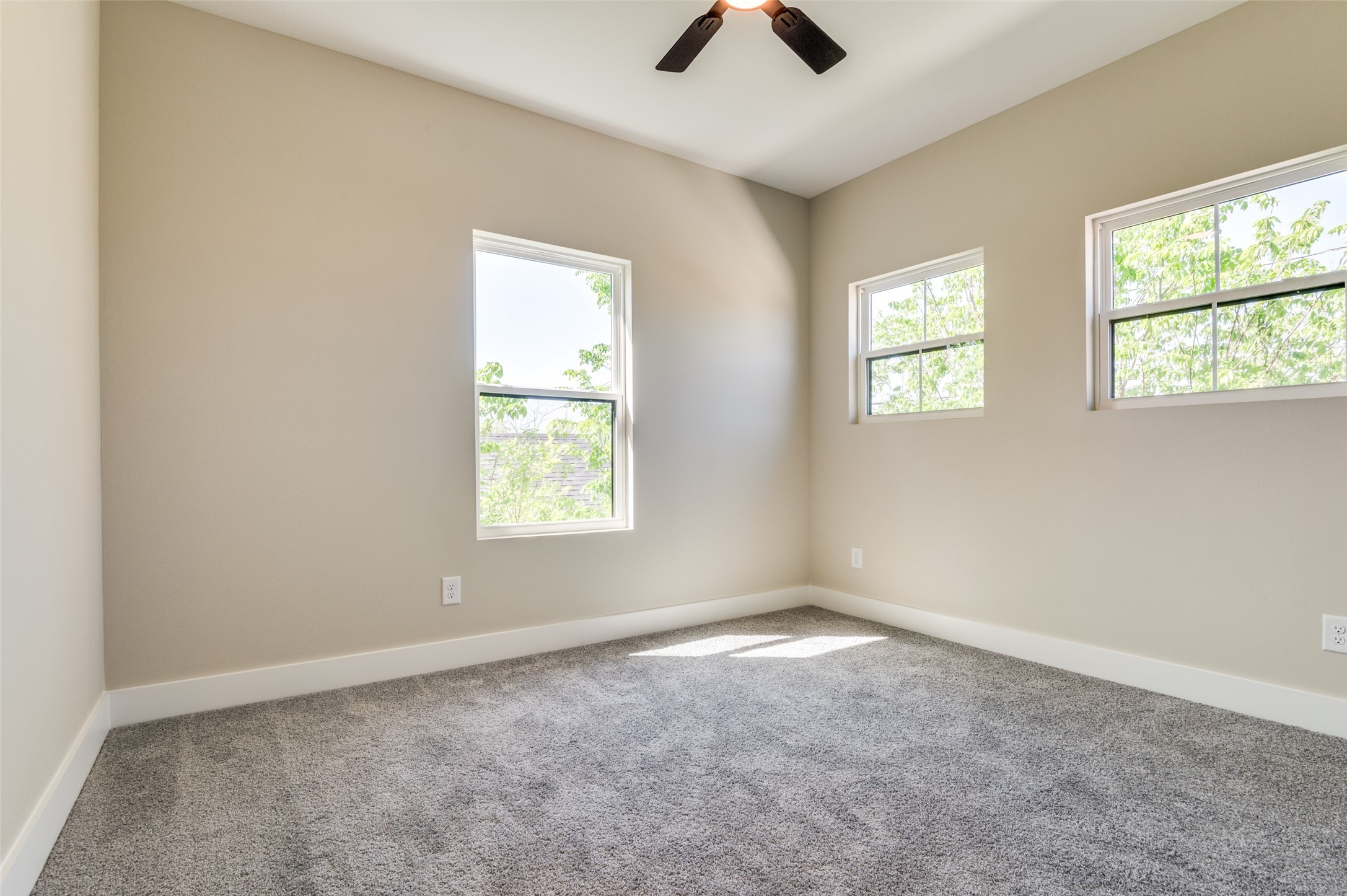 706 Perry Avenue Waxahachie TX 75165