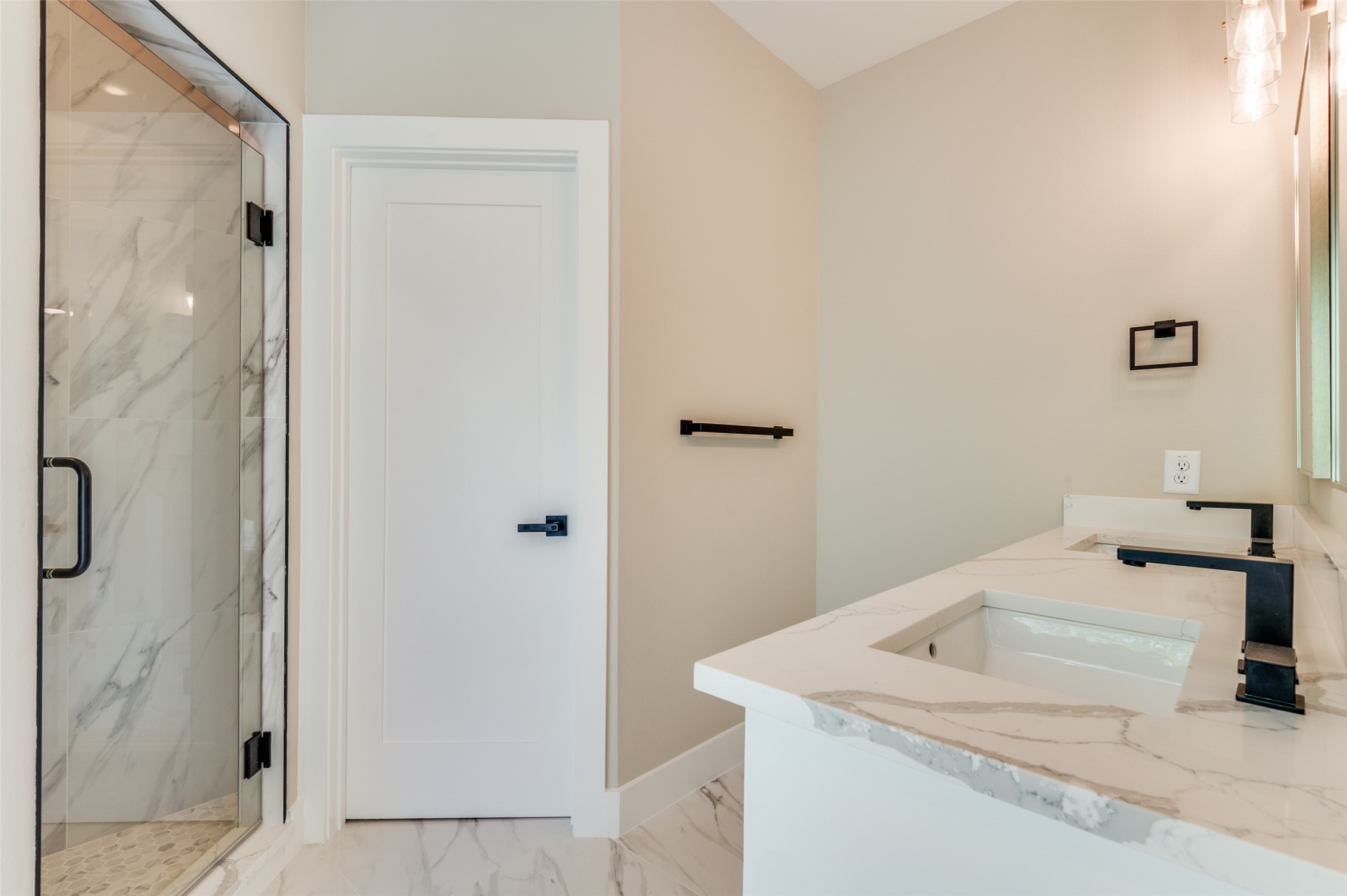706 Perry Avenue Waxahachie TX 75165